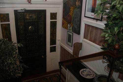 Hostal The Knoll Guesthouse