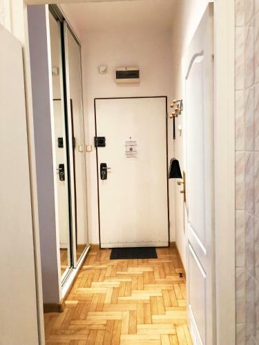 Apartamento Sienna 93 - Cozy Studio By Homeprime