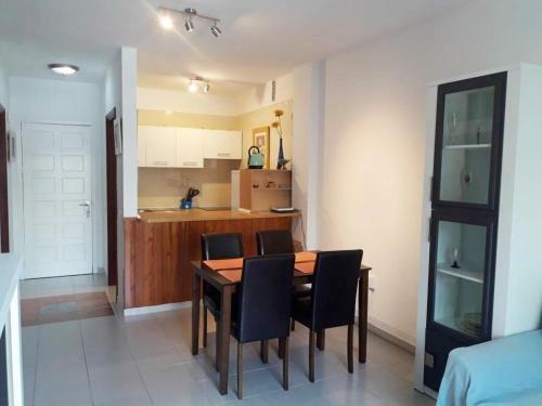 Apartment 100 Meters From The Beach.