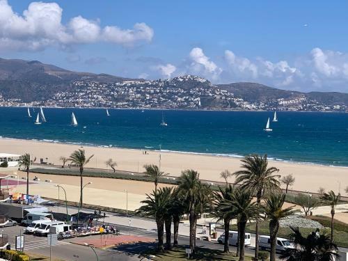 Apartamento 1� Linea de Mar -wifi- Aire Acondicionado