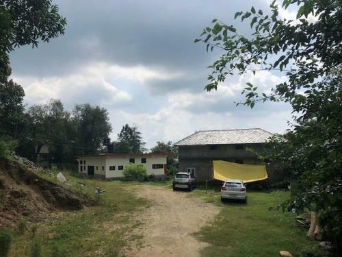Bed & Breakfast Odyssey's Devbala Farm Stay
