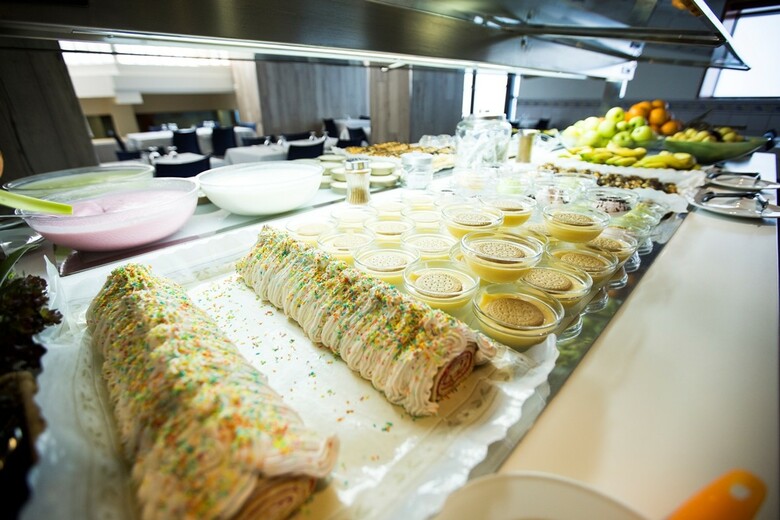 Hotel Port Fiesta Park