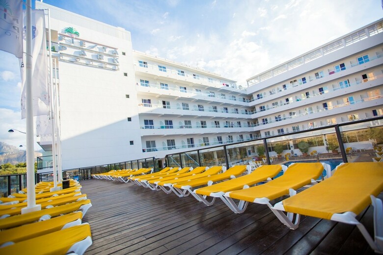 Hotel Port Fiesta Park