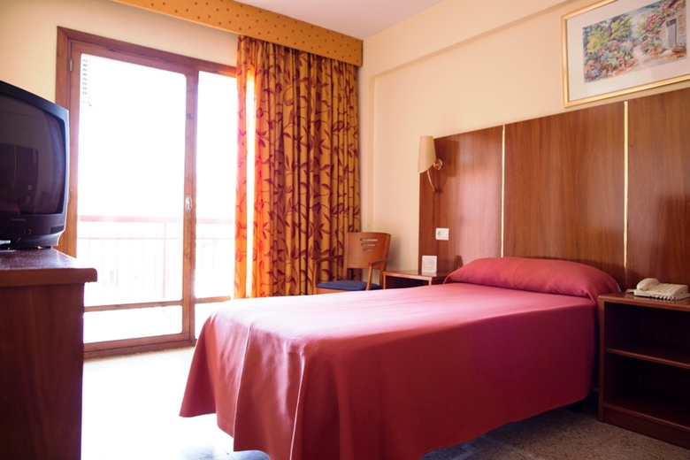 Hotel Fleming Playa Poniente By Punta 25