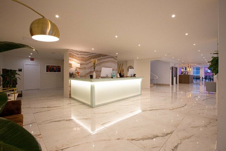 Hotel Fleming Playa Poniente By Punta 25