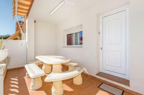 Casa Con Piscina En Miami Platja