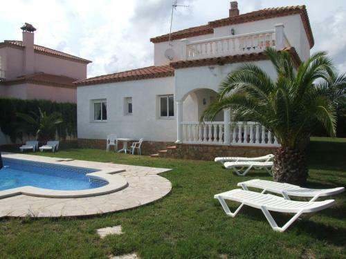 Villa Laura Con Piscina Privada