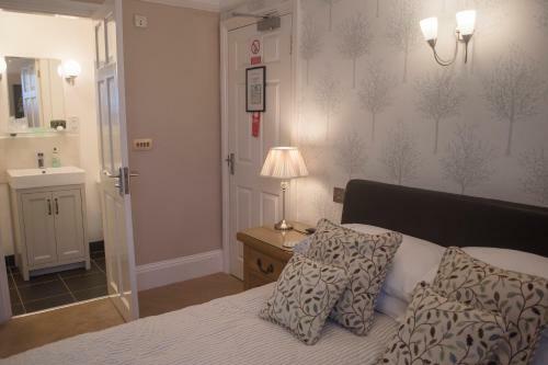 Hostal Birchleigh Guest House