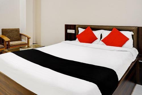 Collection O 79926 Hotel Pahuna