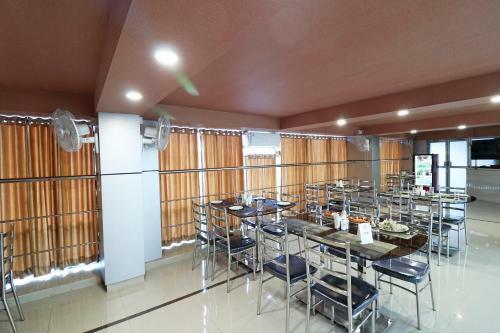 Hotel Oyo 23648 The Ritz
