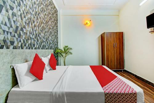 Hotel Oyo 47394 Skyy Inn