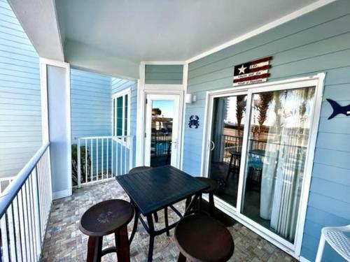 Immaculate Condo Prime Orange Beach Location With Spectacular Views