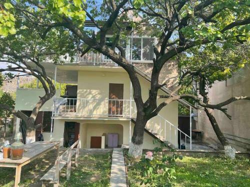 Townhouse 20min Drive To Yerevan
