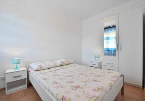 Apartments Josi - 150 M From Sea