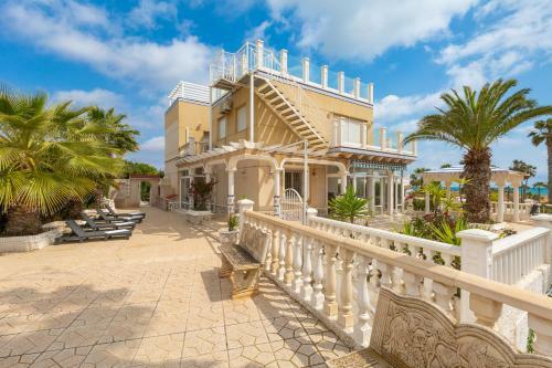Villa Fidalsa Grand Mediterranean Beachfront