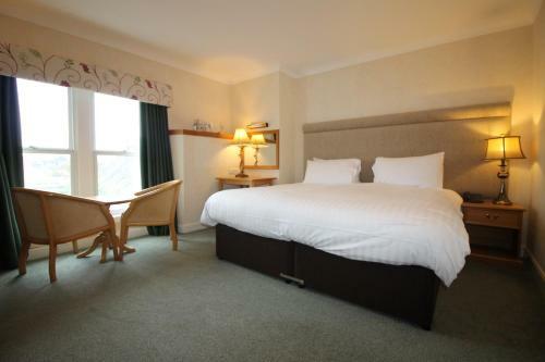 Parkstone Hotel