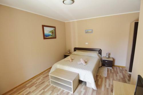 Hostal Villa Lion Zambratija
