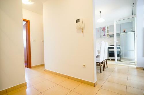 Floral Apartment