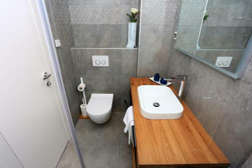 Apartamentos Lotos