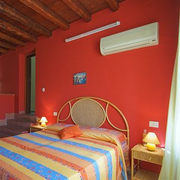 Hotel Terrasini 2000 - Case Vacanze(.)