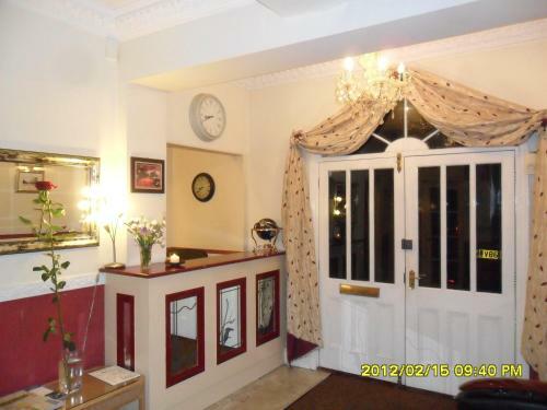 Hostal Thorpe Lodge Hotel