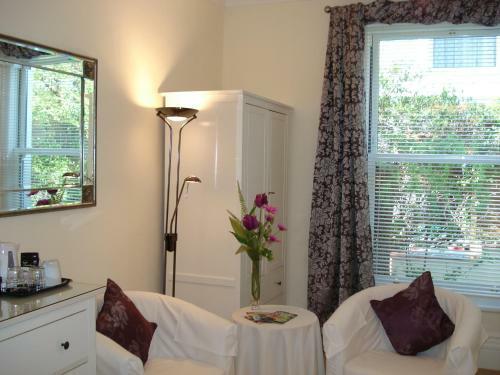 Hostal Avenue Park Guest House