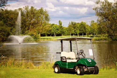 Hotel Calderfields Golf & Country Club