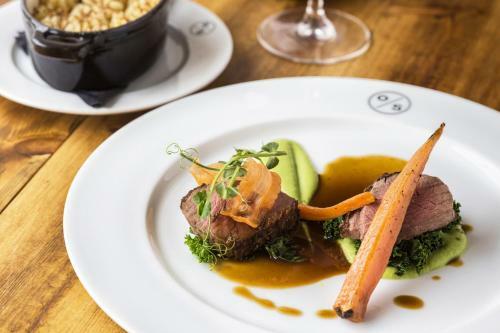 The Old Stocks Hotel, Restaurant & Bar