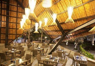 Hotel The Oasis Beach Benoa Bali