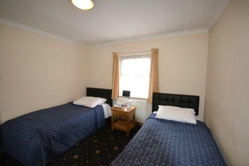 Hostal Airport Guest House