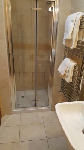 Hostal Airport Guest House
