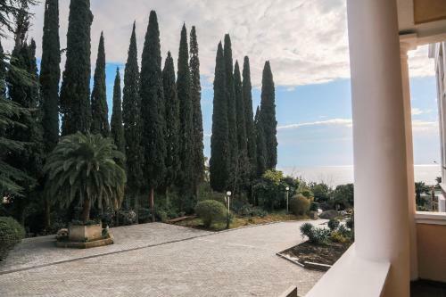 Old Gagra Hotel