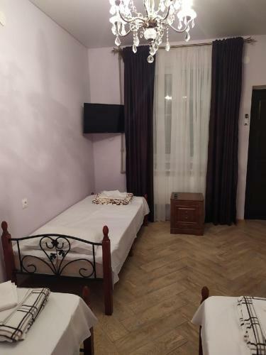 Hostal Anna-saria Guest House