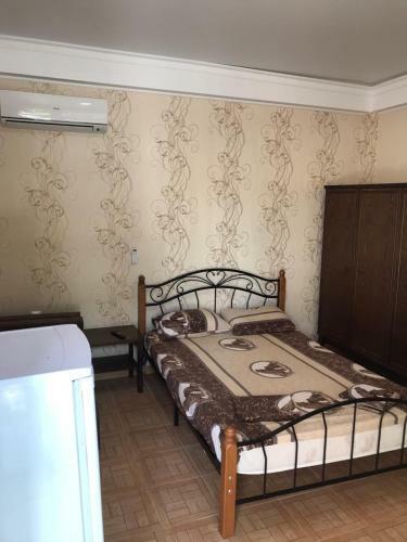 Hostal White House