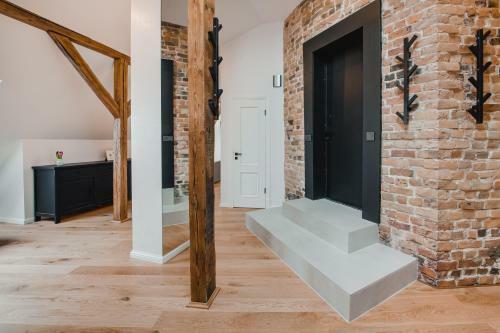 Apartamento Big Design Apt - Sleeps 12 - Best Location
