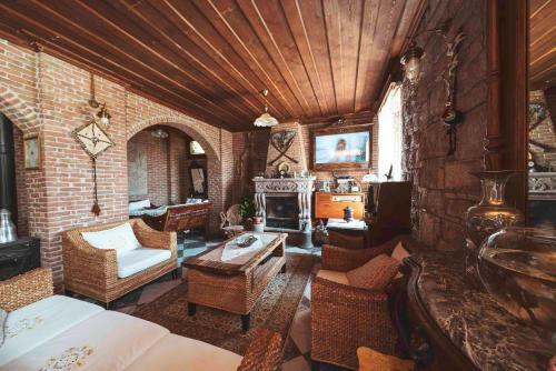Hotel Cunda Tas Konak Otel