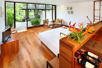 Hotel The Sarojin