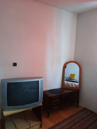Bed & Breakfast Camera Cu Baie Si Curte-centru Istoric