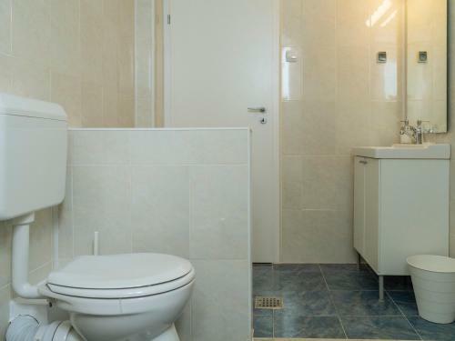 Spacious & Quiet - City Center - 2br Apartment
