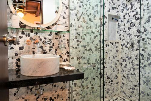 Apartamento Casa San Pedro - Exclusive 3br Colonial Apt In Centro Historico By Huespedia