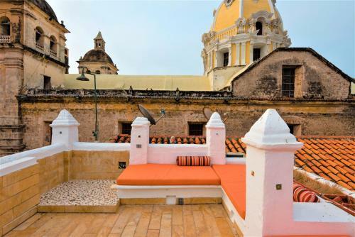 Apartamento Casa San Pedro - Exclusive 3br Colonial Apt In Centro Historico By Huespedia