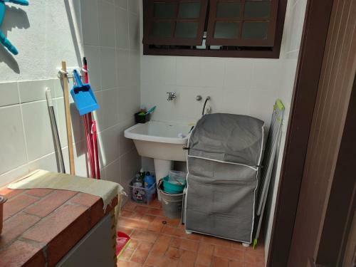 Casa de Praia Com Churrasqueira Privativa E Piscina