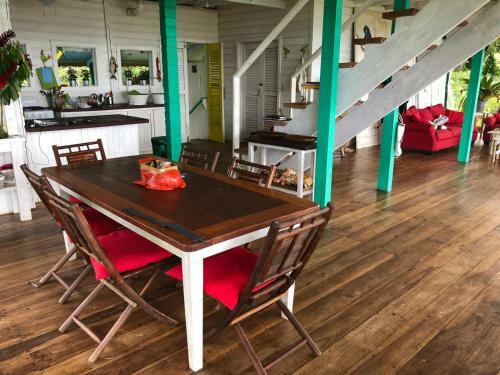 Villa Lima Lim�n Eco-house