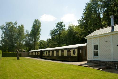 Hostal The Old Railway Station