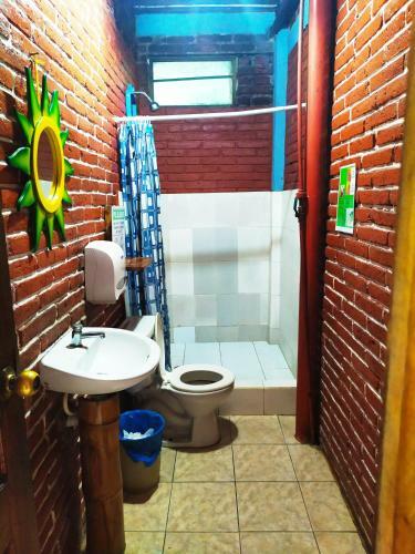 Albergue Iguana Beach House