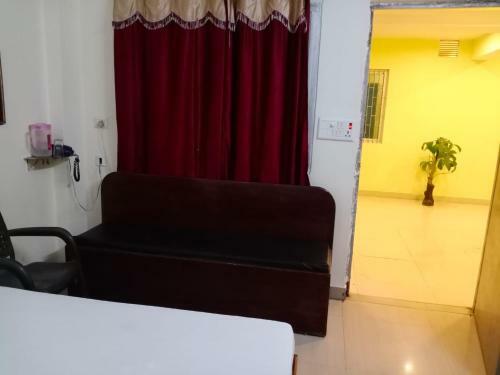 S S Hotel And Restaurant By Wb Economy