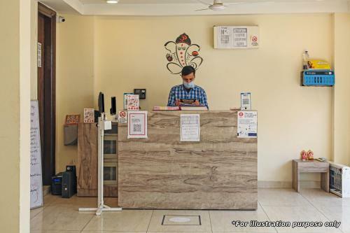 Hotel Oyo Flagship 76284 Tollywood Suites
