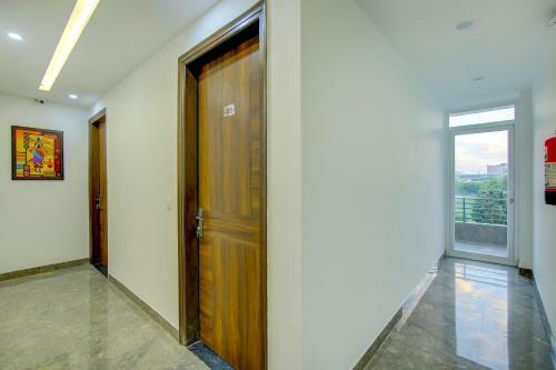 Hotel Collection O 82882 Reebah Suites