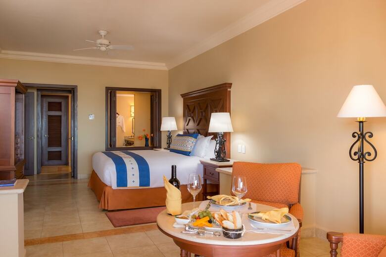 Hotel Pueblo Bonito Sunset Beach Resort & Spa