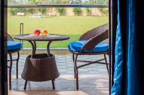 Hotel Paramount Riverfront Resort & Spa, Karjat